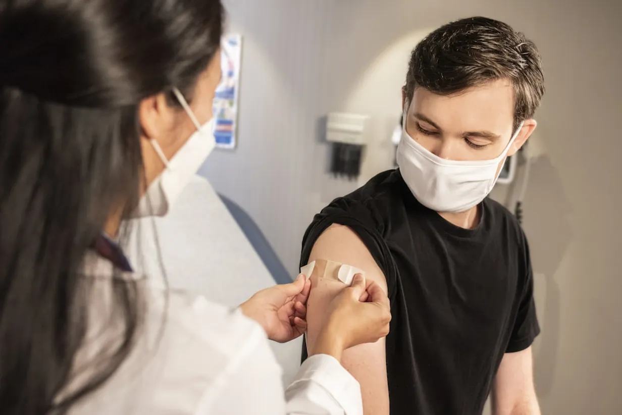 Understanding the Benefits of Preventative VaccinationsIllustration